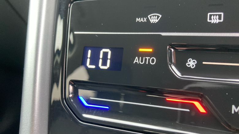 Volkswagen T-Roc 1.5 TSI Match 5dr DSG Petrol Hatchback